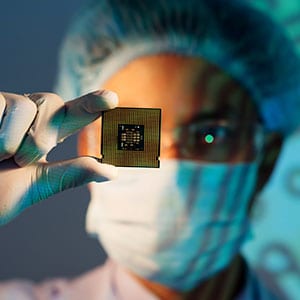 Lithography Defects Caused by AMC